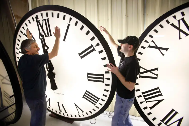 Get Ready to Turn Your Clocks Back, Ohio! Here's When Daylight Saving Time Ends