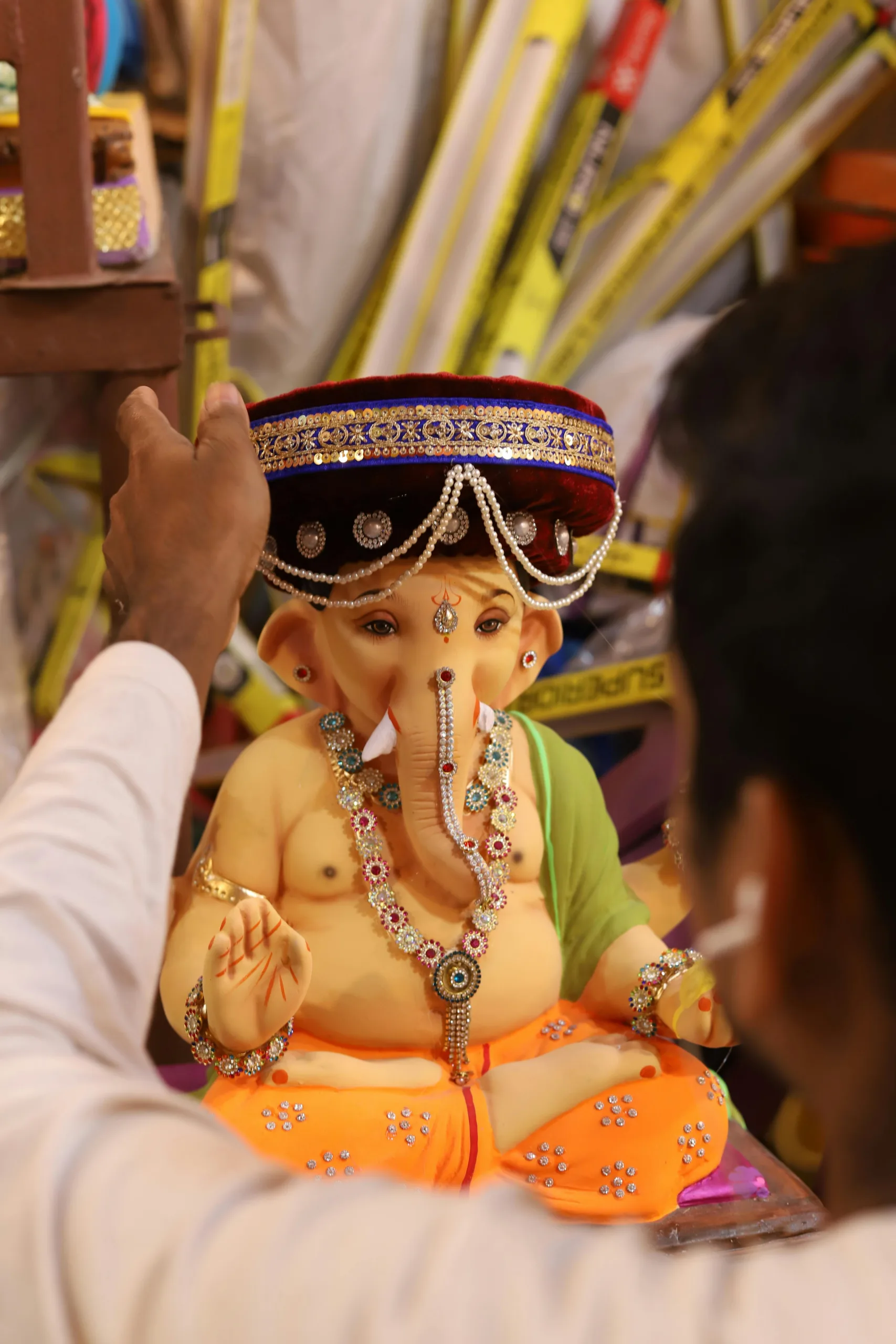 In which direction Ganesh Idol should face