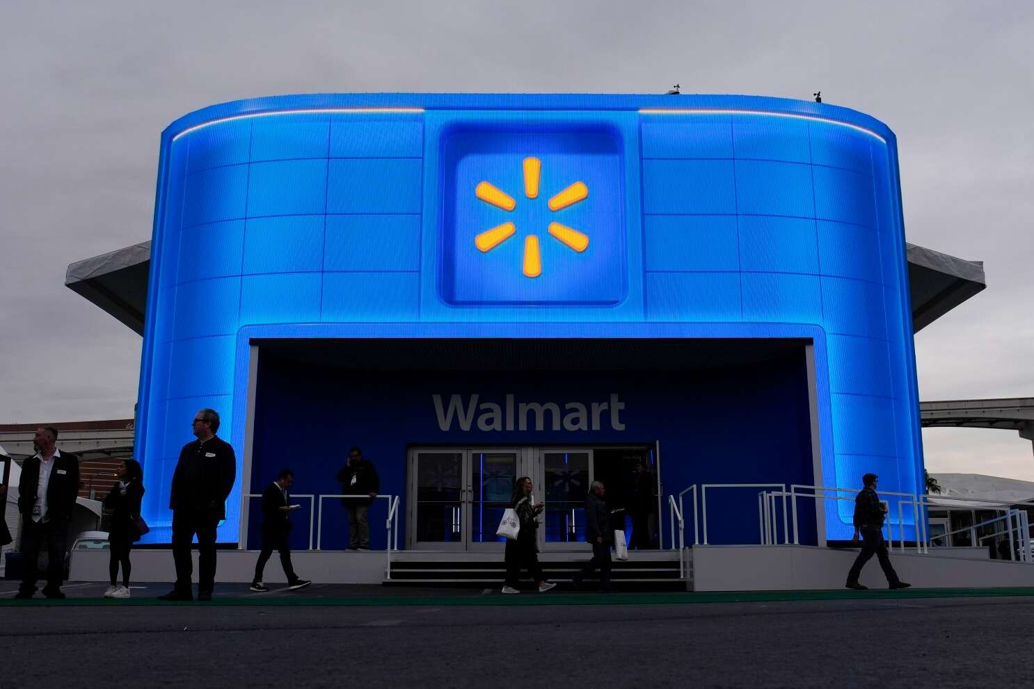What Is Walmart’s DEI Program? (Diversity, Equity & Inclusion Explained)
