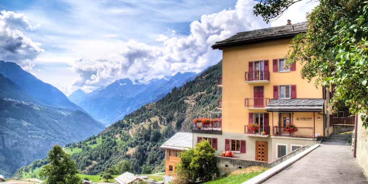 Best Places to Meditate in Switzerland: 50 Peaceful Mountain, Lake & Retreat Destinations 3 Kailash International Retreat Centre