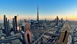 When Should You Visit Burj Khalifa – Day or Night?